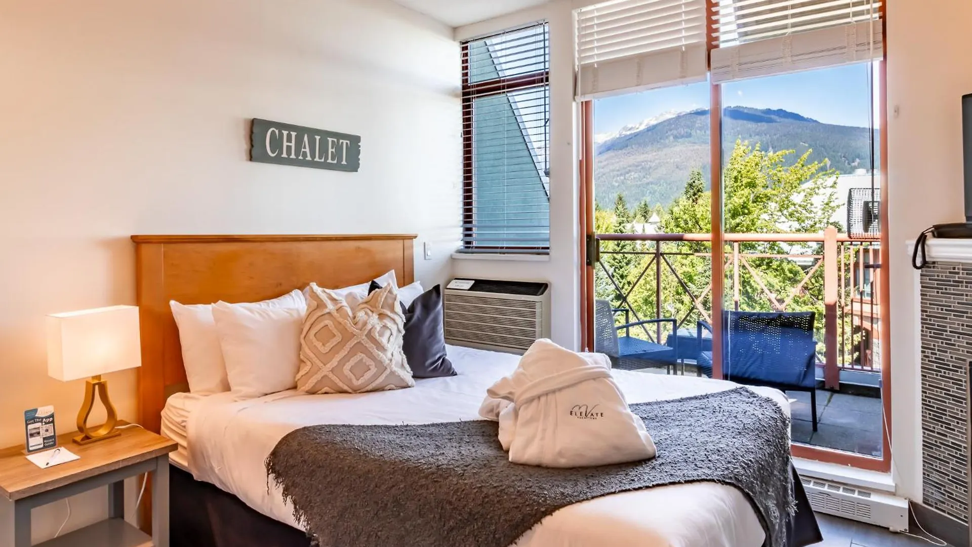Alpenglow Lodge By Elevate Vacations Whistler 0*,  Canadá